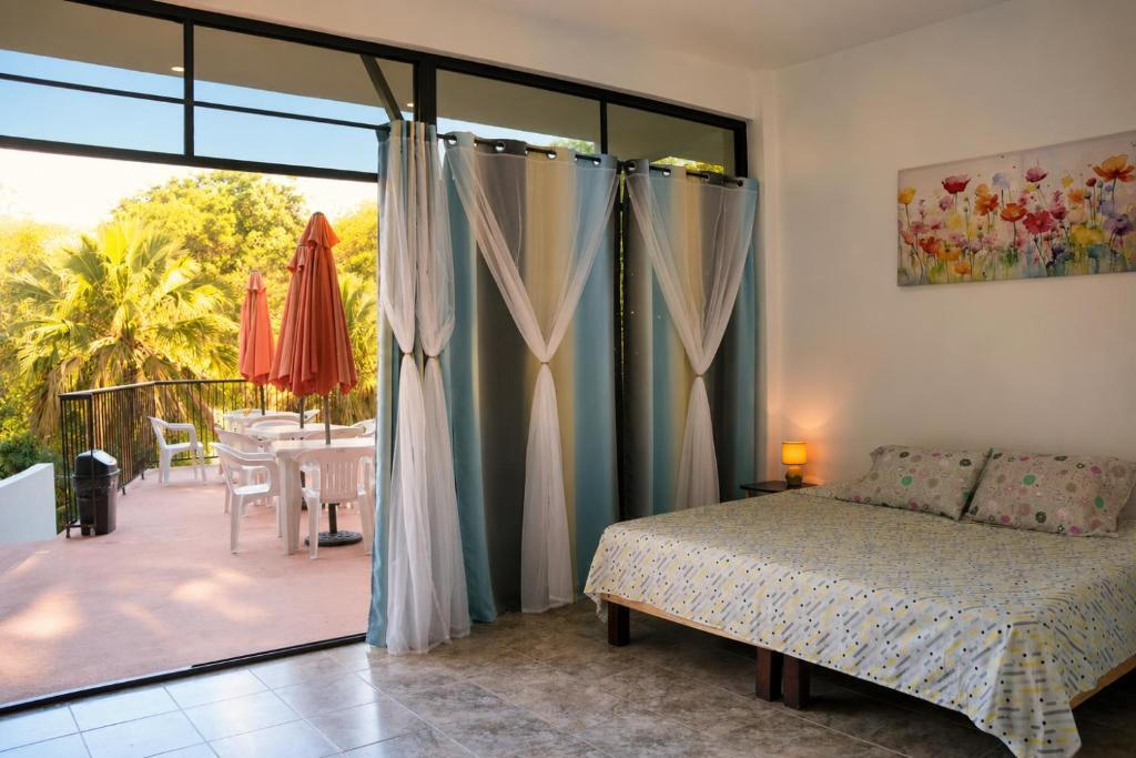 Room for 2 Guests