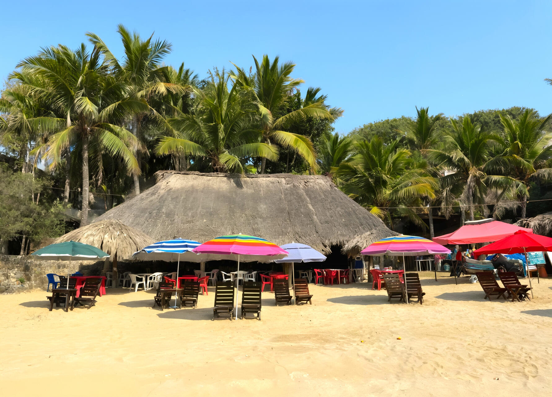 Beach Restaurant & Service